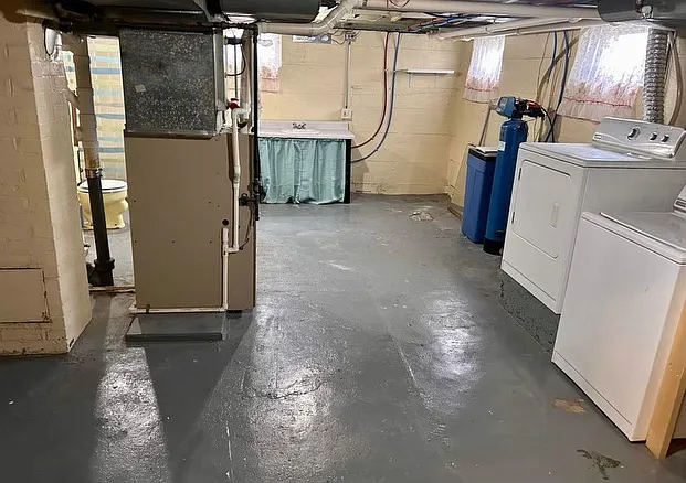 1014 S Mechanic St — Photo 10