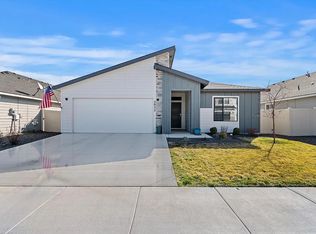 3932 N Chelmsford Ave, Meridian, ID 83646