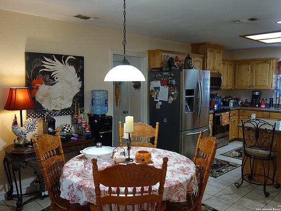 5th image of 139 Champions Blvd
