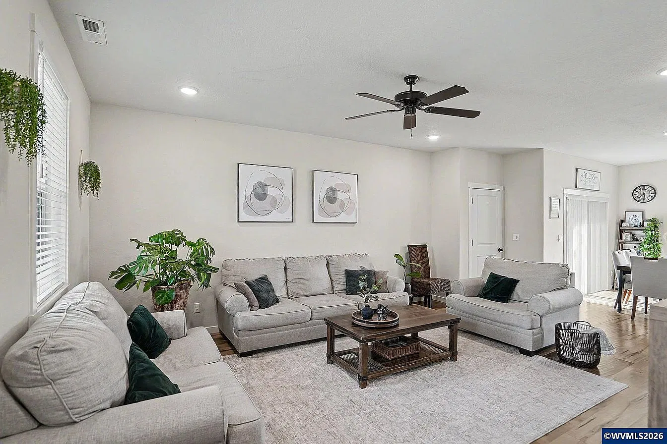 5005 Constellation Avenue Northeast - 1 — Photo 4