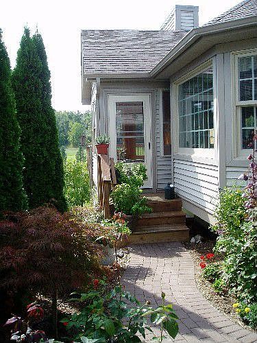 2937 E Crown Dr, Traverse City, MI 49684 | Zillow