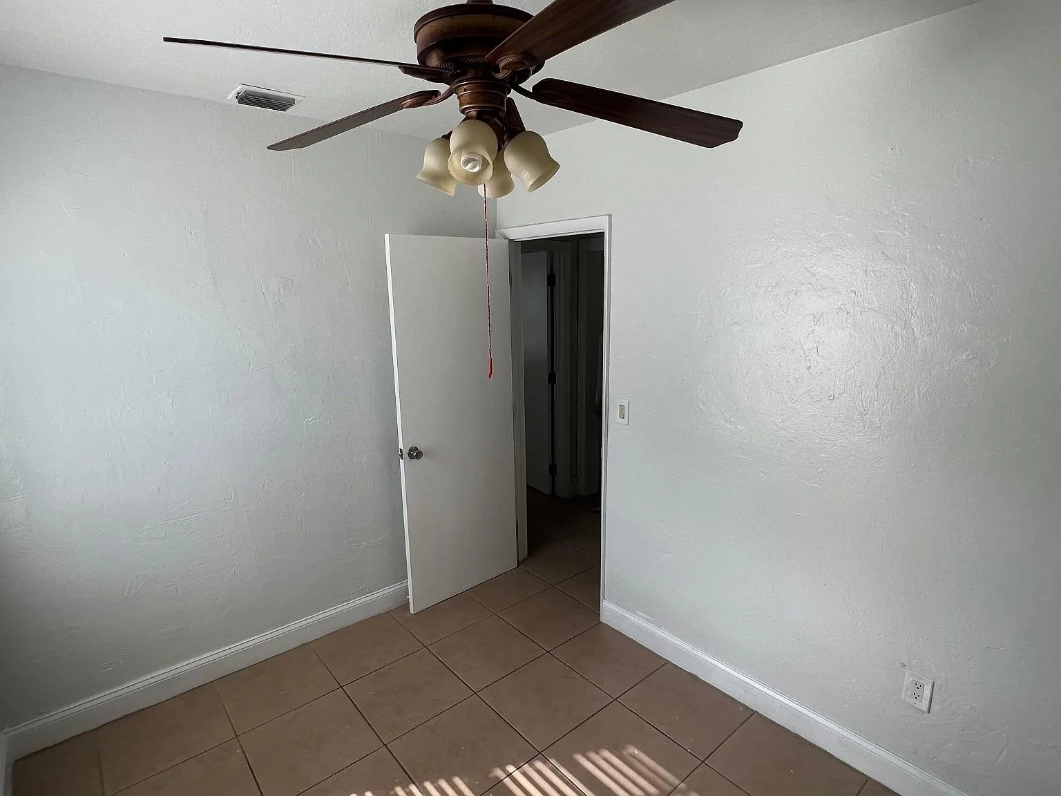 2645 SW 33rd Ave — Photo 4