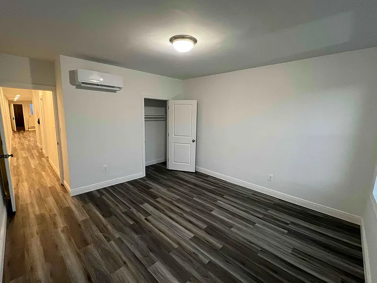 2212 E Monument St #2 — Photo 8