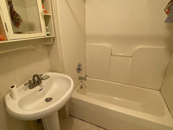 4th image of 1640 83rd St APT 1