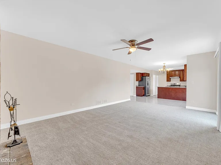 1906 Armwood Ln — Photo 18