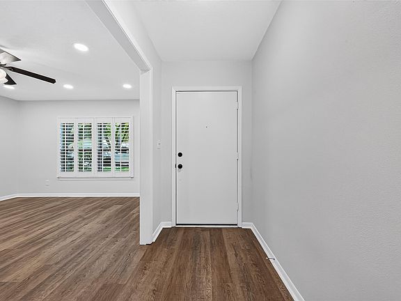 4th image of 1405 Ladelle St