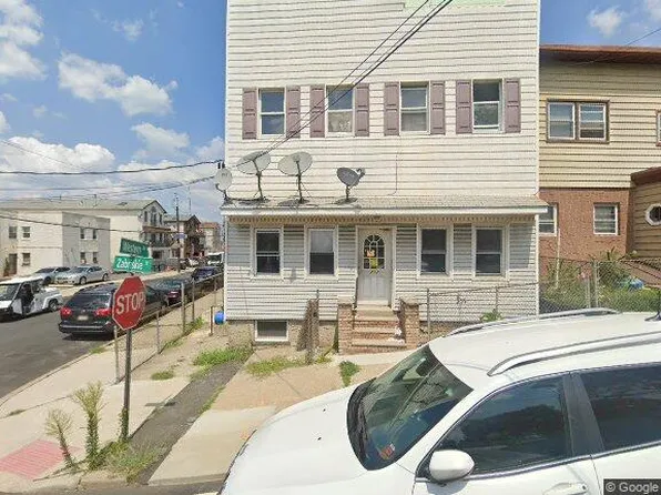 212 Zabriskie Street image 1 of 8