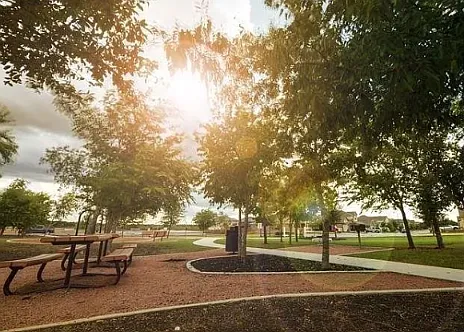 Nearby park / community area
