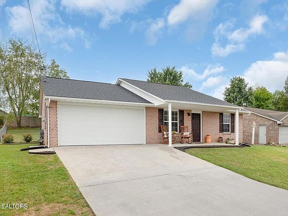 3rd image of 7401 Lyle Bend Ln