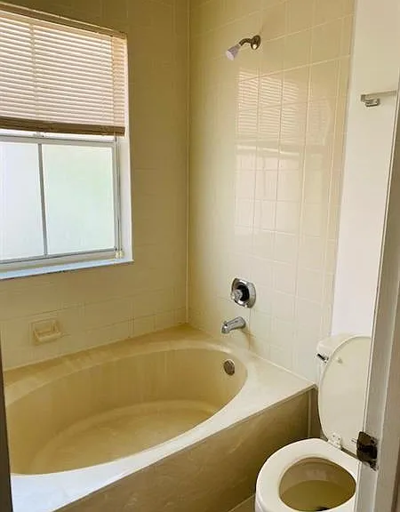 3145 N 37th Ave — Photo 24