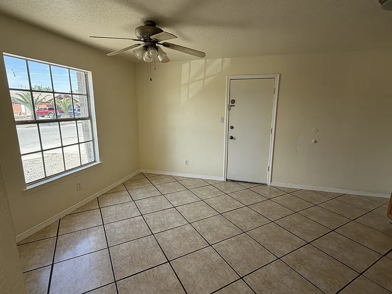 12135 Tower View Dr — Photo 7