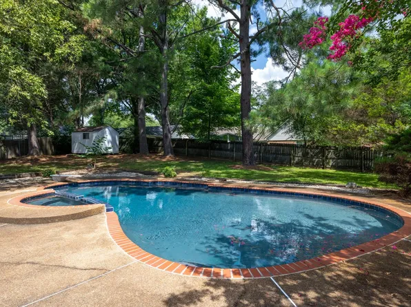 192 E Powell Rd, Collierville, TN 38017