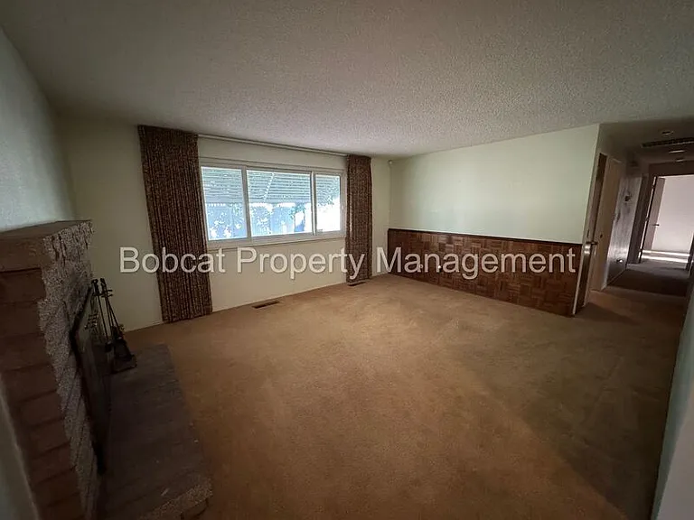 1316 Stanford Dr — Photo 11