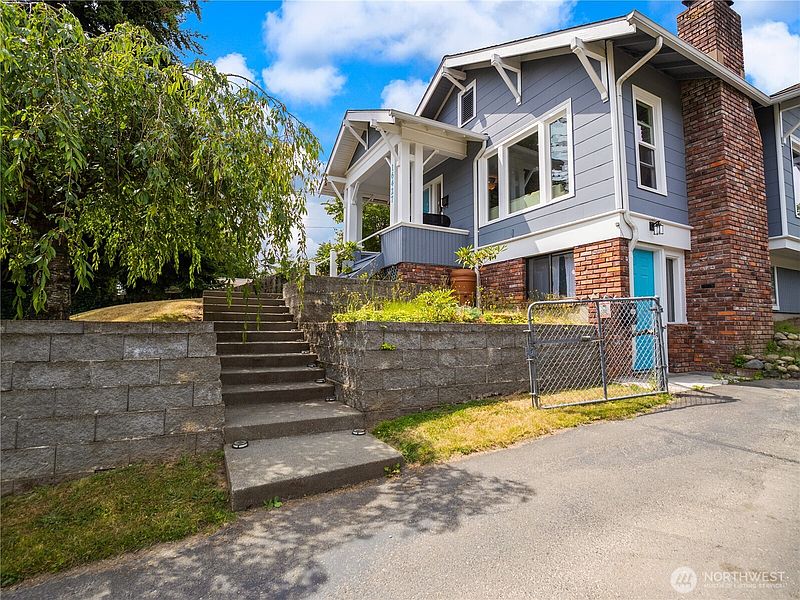 3rd image of 16427 109th Avenue SE