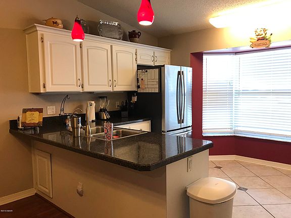 2nd image of 5888 Woodpoint Ter