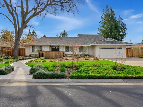 44145 Lakeview Dr, El Macero, CA 95618