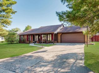 40 Maple Ct, Hartford City, IN 47348