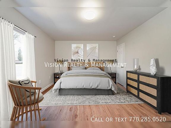 3rd image of 102 Sewell Rd Unit 7
