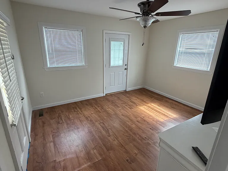111 Fisher St — Photo 3