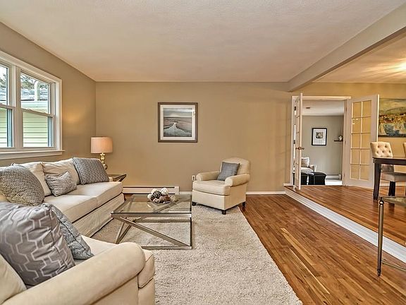 4th image of 58 Westfield Dr