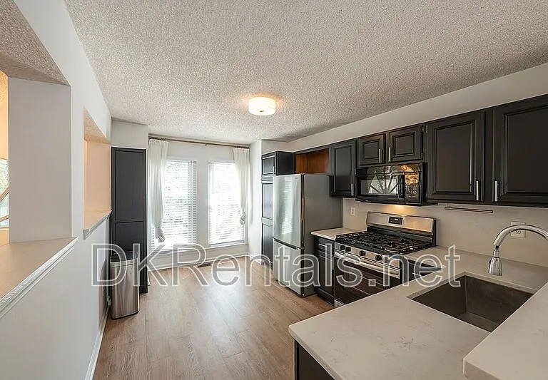 2200 Goodwood Blvd SE — Photo 11