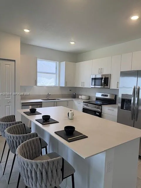 2225 SE 30th St — Photo 3