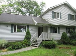 307 Darys Pl, Highland Lakes, NJ 07422