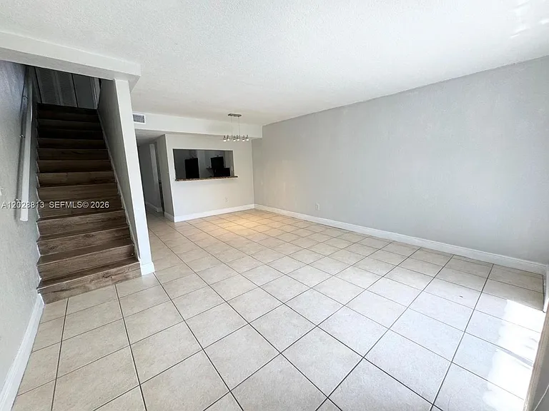 8600 SW 109th Ave #4-202 — Photo 2