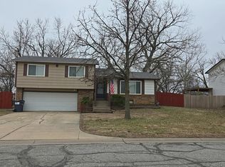 3153 N Cranberry St, Wichita, KS 67226