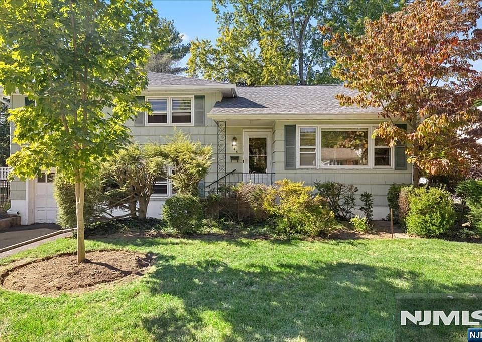 1st image of 546 Lynn Street