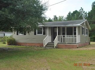 1500 Webbtown Rd, Maple Hill, NC 28454