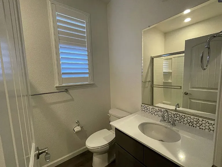 2744 Chardonnay Ln — Photo 13