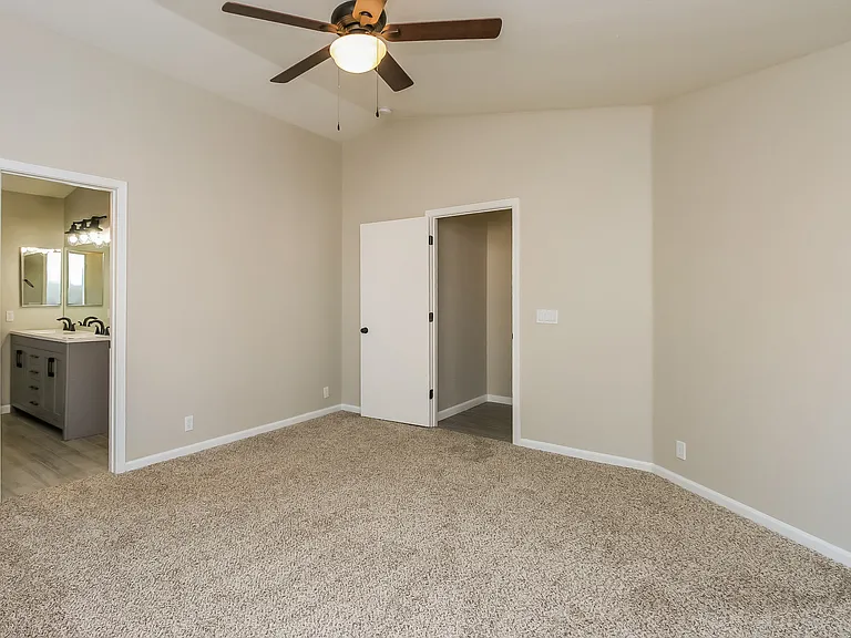 10626 E Enid Ave — Photo 9