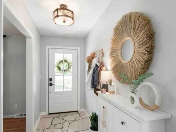 319 Pine Valley Dr, Wilmington, NC 28412