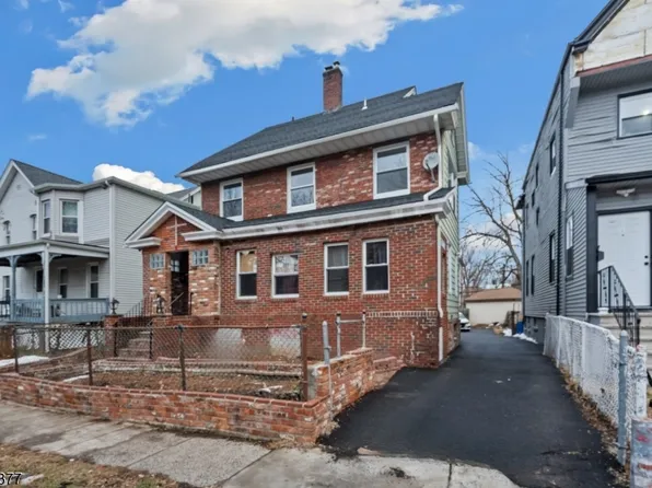 288 William St, East Orange City, NJ 07017