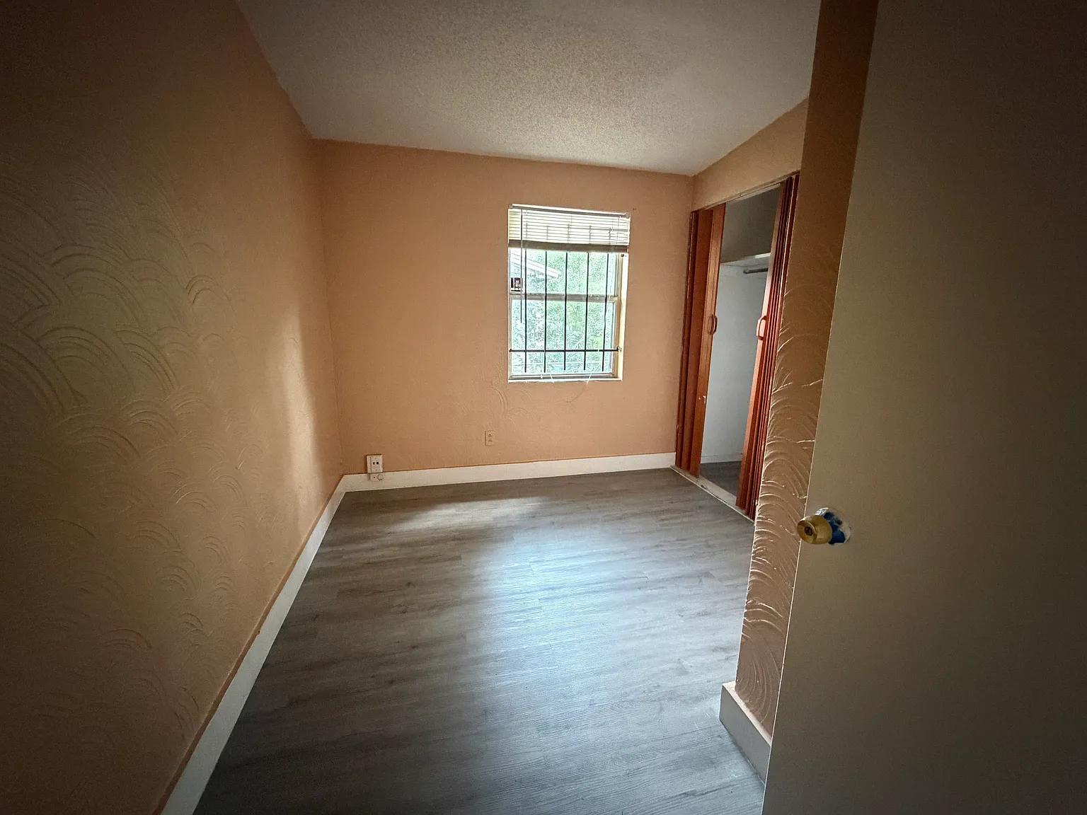 4 bed, 1016 sqft, $1,550 — Photo 3