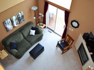 6869 Meadow Grass Ln S, Cottage Grove, MN 55016