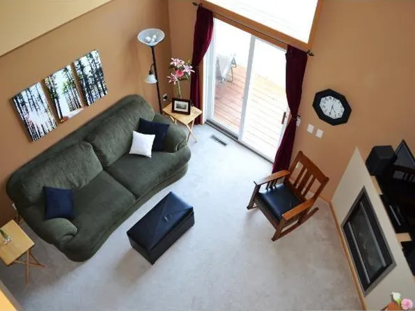 6869 Meadow Grass Ln S, Cottage Grove, MN 55016
