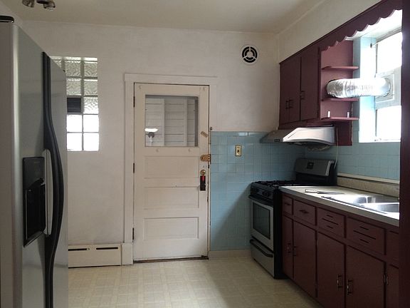 5th image of 4211 W Leland Ave