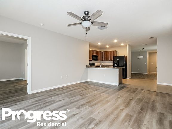 4th image of 11131 Leland Groves Dr