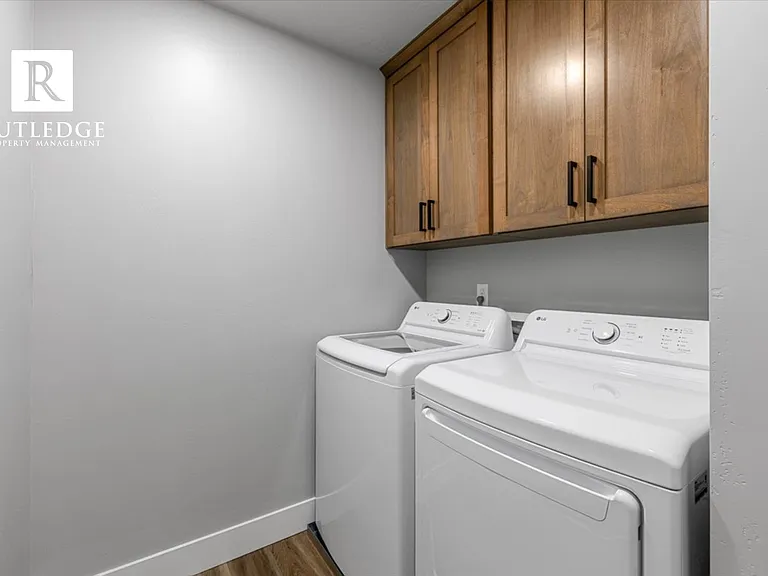 218 Academy Pl #2 — Photo 21