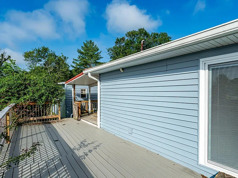 371 Oak Hill Cir — Photo 48