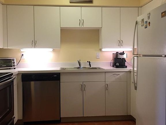 4th image of 385 Neponset St APT E