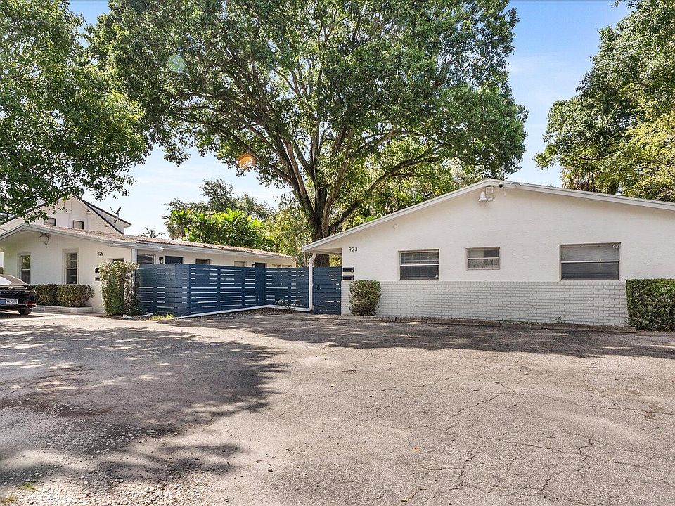 1st image of 925 W Las Olas Boulevard #1-2