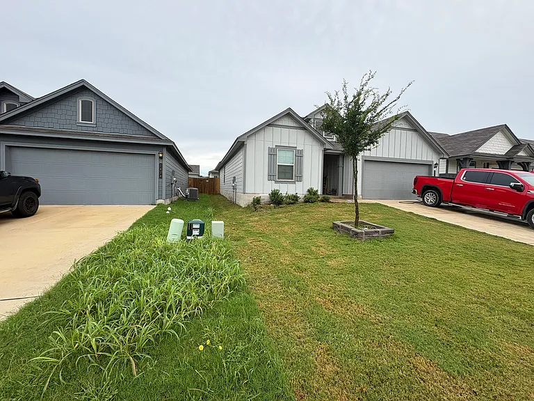 1418 Piedmont St — Photo 2