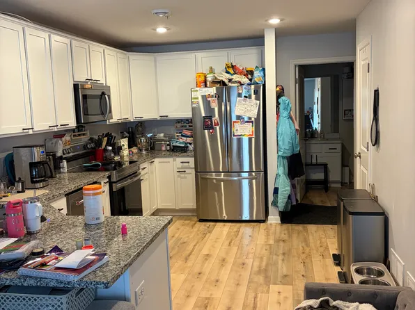 6884 Jody Ave S, Cottage Grove, MN 55016