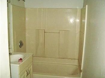 2nd image of 5463 Eadie Pl
