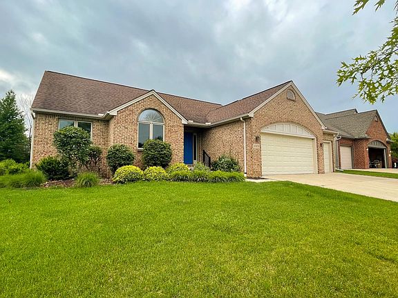 3rd image of 3705 Bristol Dr