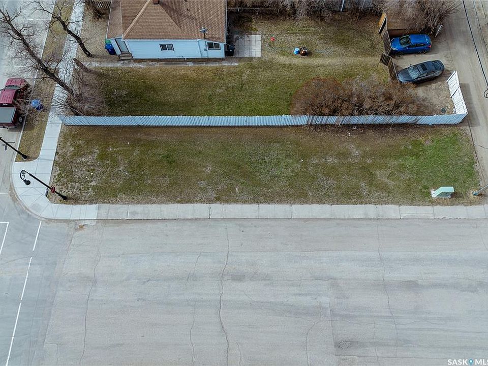 2nd image of 421 MAIN STREET
