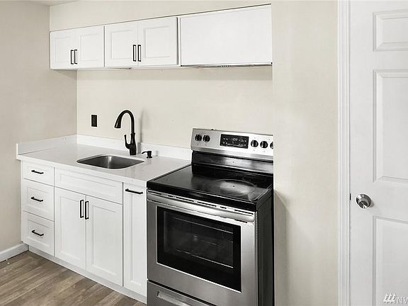 5th image of 11814 44th Ave S